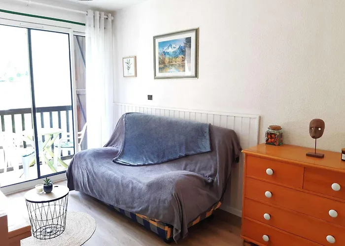 Appartement T2 à Vielle-aure, 4 Pers, Balcon Sud, Parking, Kitchenette équipée, Proche Commodités - Fr-1-457-325